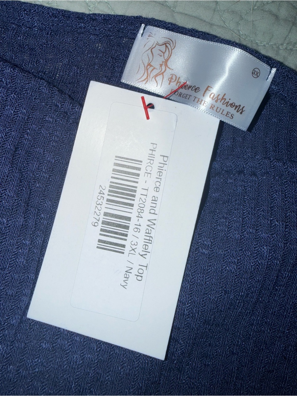 Phierce Fashions Navy Ribbed Waffle Top NWT - Picture 3 of 3